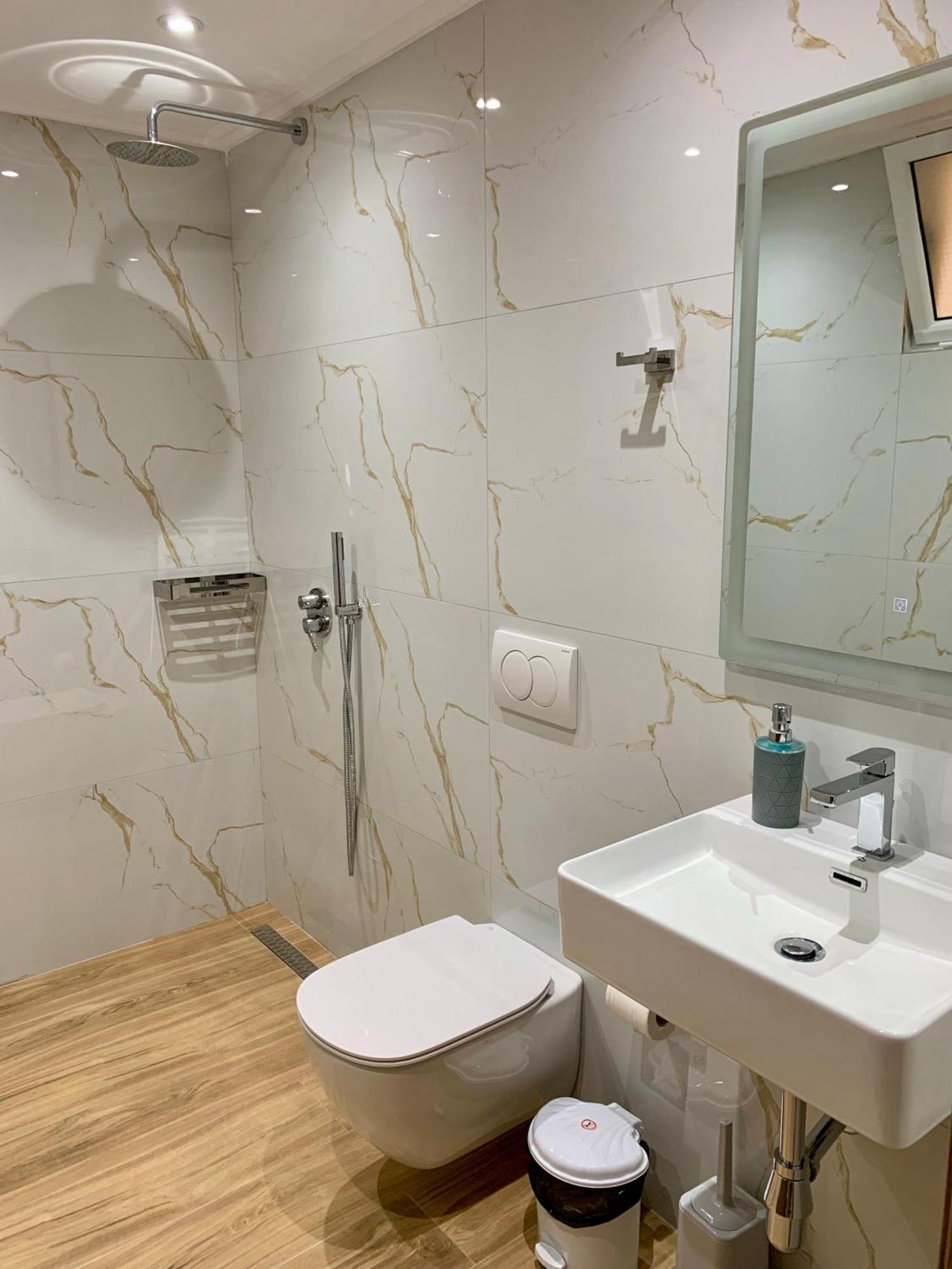 Maxus Apts ساراندا المظهر الخارجي الصورة
